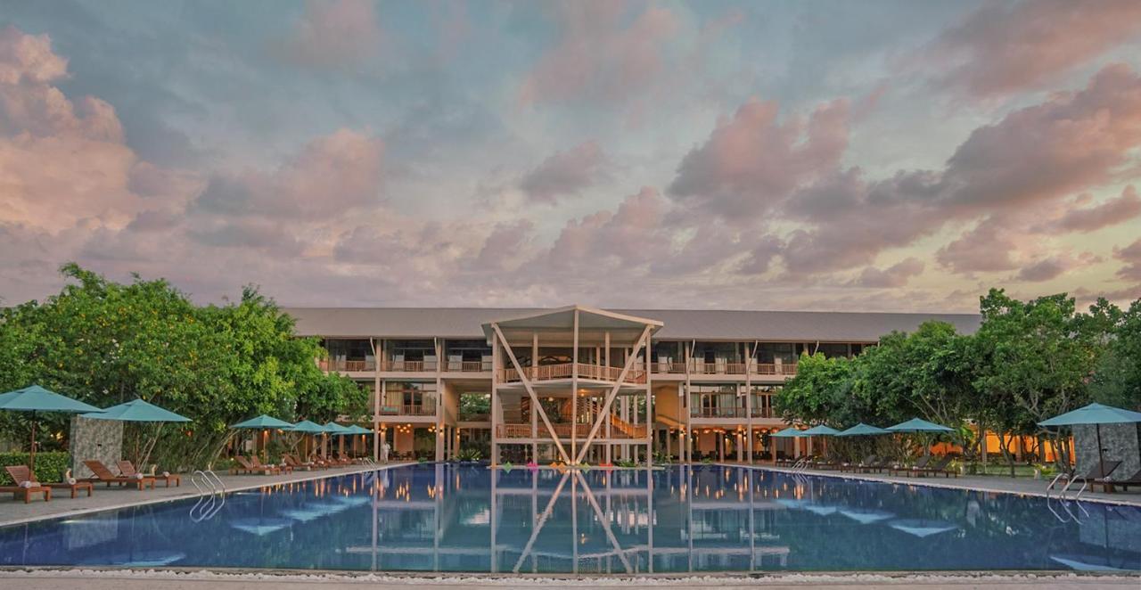 Breeze Pasikudah Hotel Passikudah Bagian luar foto